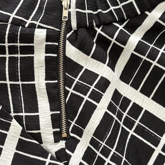 Alya Flared Mini Skirt Size Small EUC - Picture 8 of 8